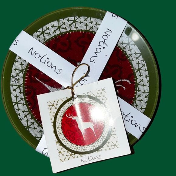 NIP Reindeer Dessert Plates Notions By Crystal Clear Set of 4 Glass Christmas - Picture 3 of 3